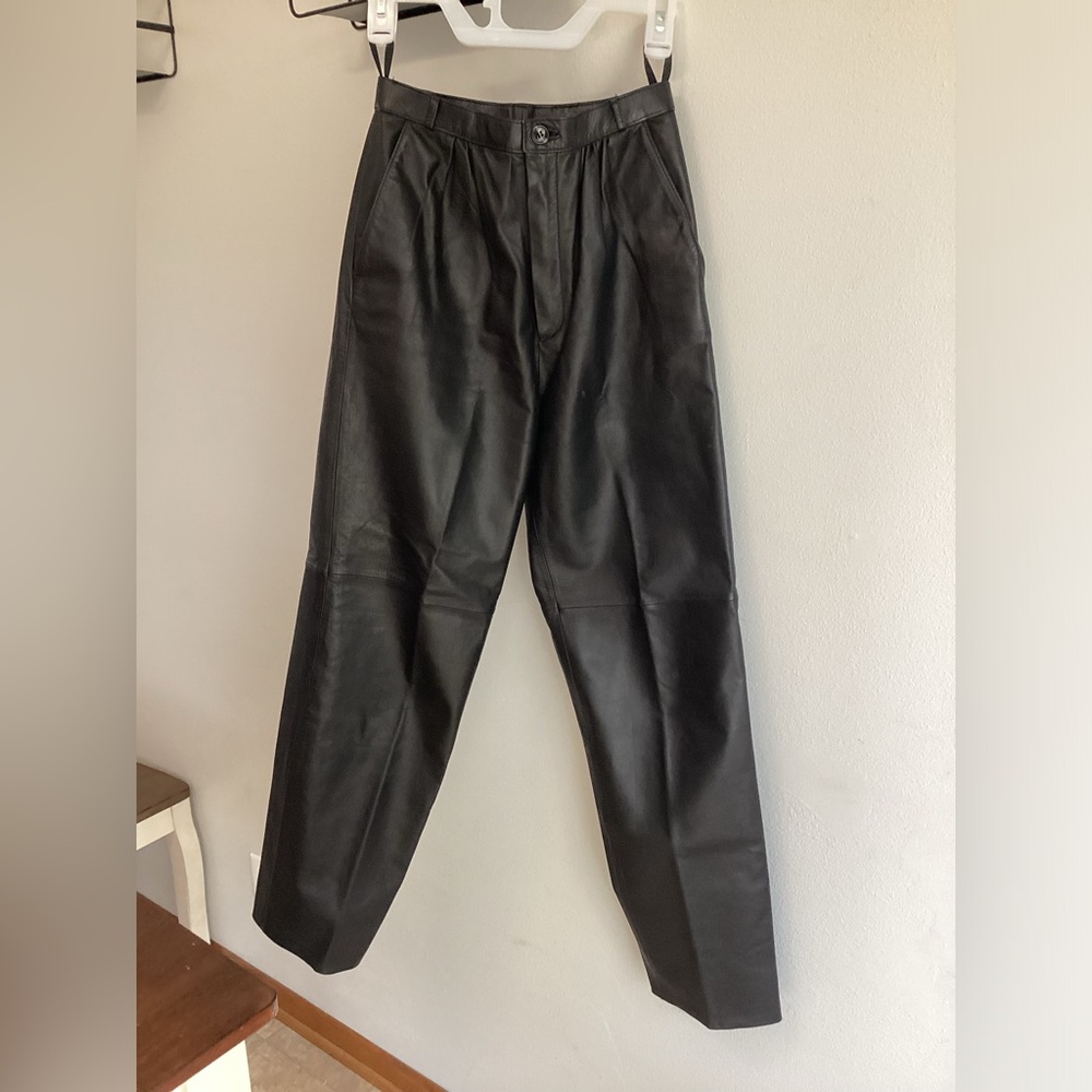 Leather Loft Vintage 1983 Black Genuine Leather Pleated Pants Womens Size 9/10